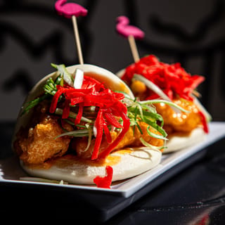 FRIED CHICKEN BUN 1pc